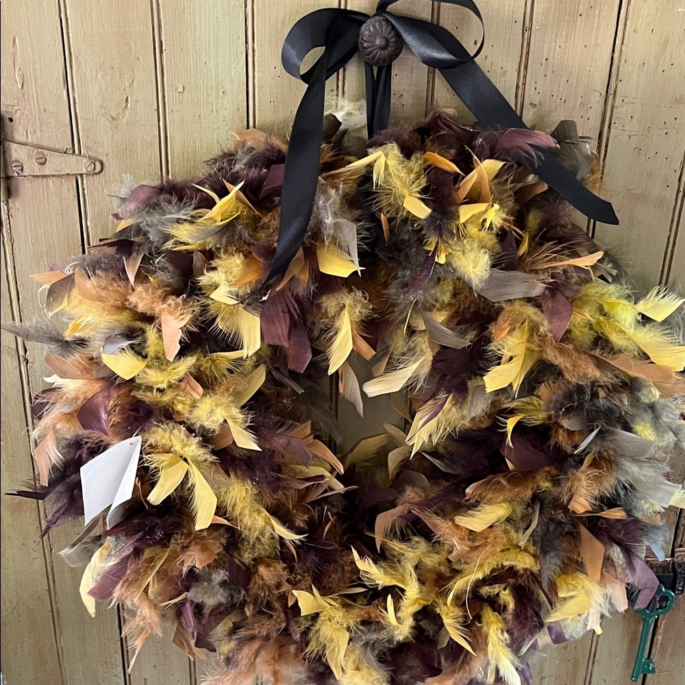 KATHRYN CLARKE Large Feather Wreath - Picture 10 of 12